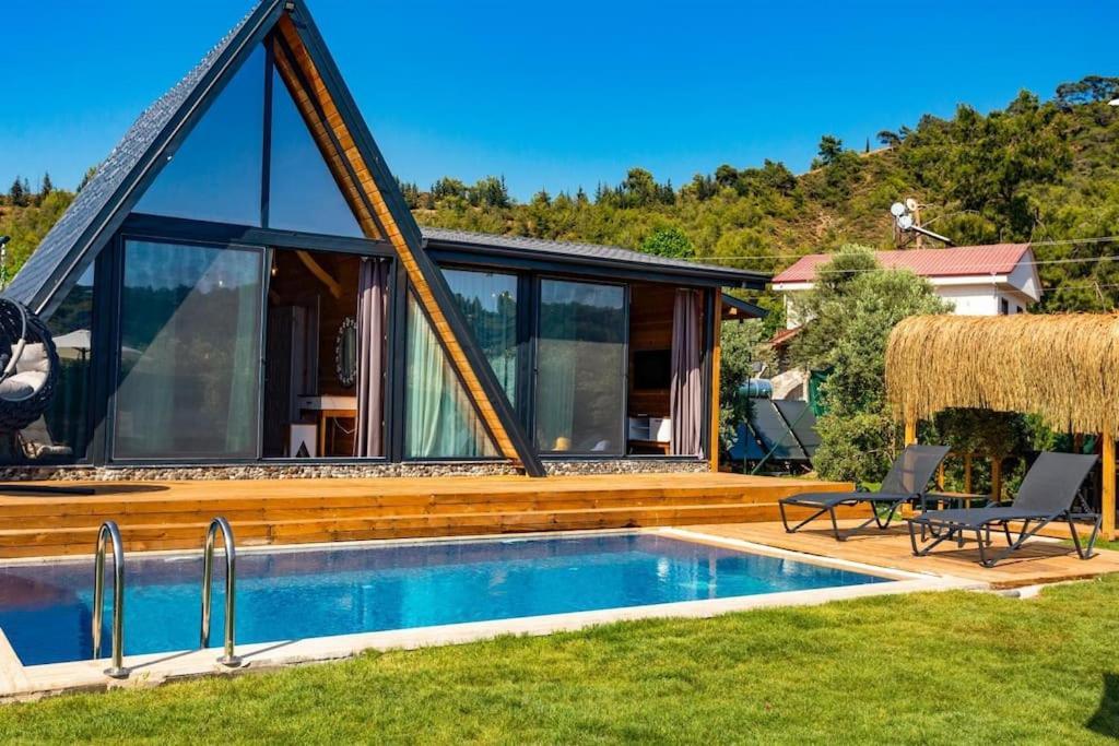 Villa Zeytin Havuzlu Jakuzili Fethiye Buitenkant foto